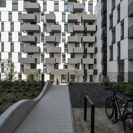 Echo Nowe Jezyce شقة بوزنان